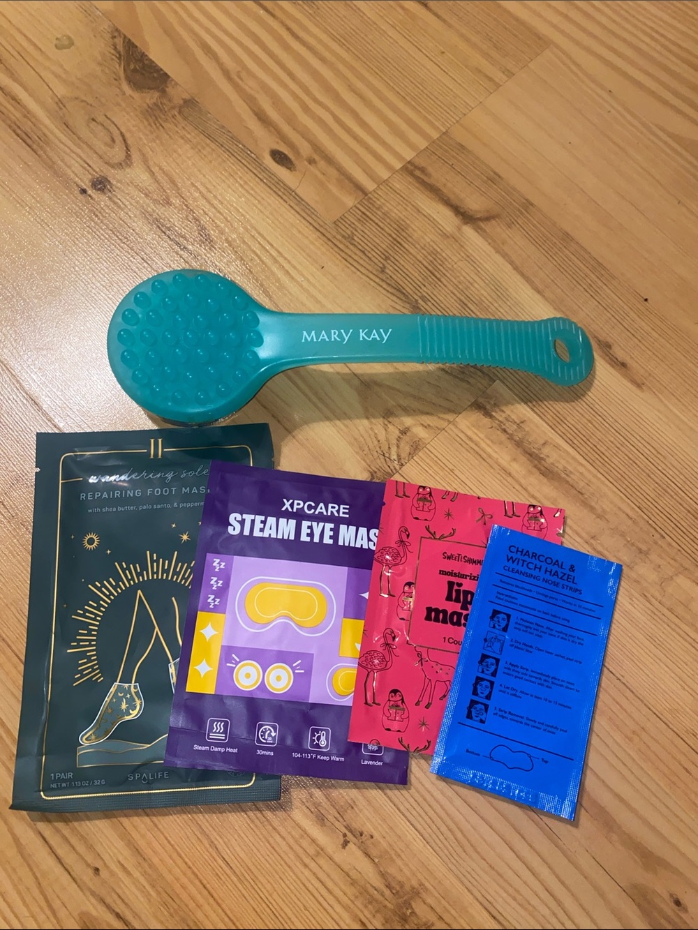 Skincare Bundle 4 masks and Mary Kay Brush